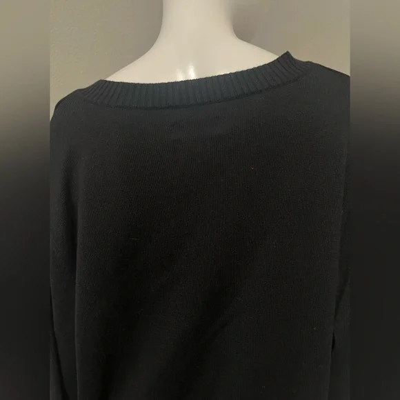 AVENUE Plus Women’s Classic Black V-Neck Long Sleeves Top Sweater Size 18 / 20 - Picture 6 of 12